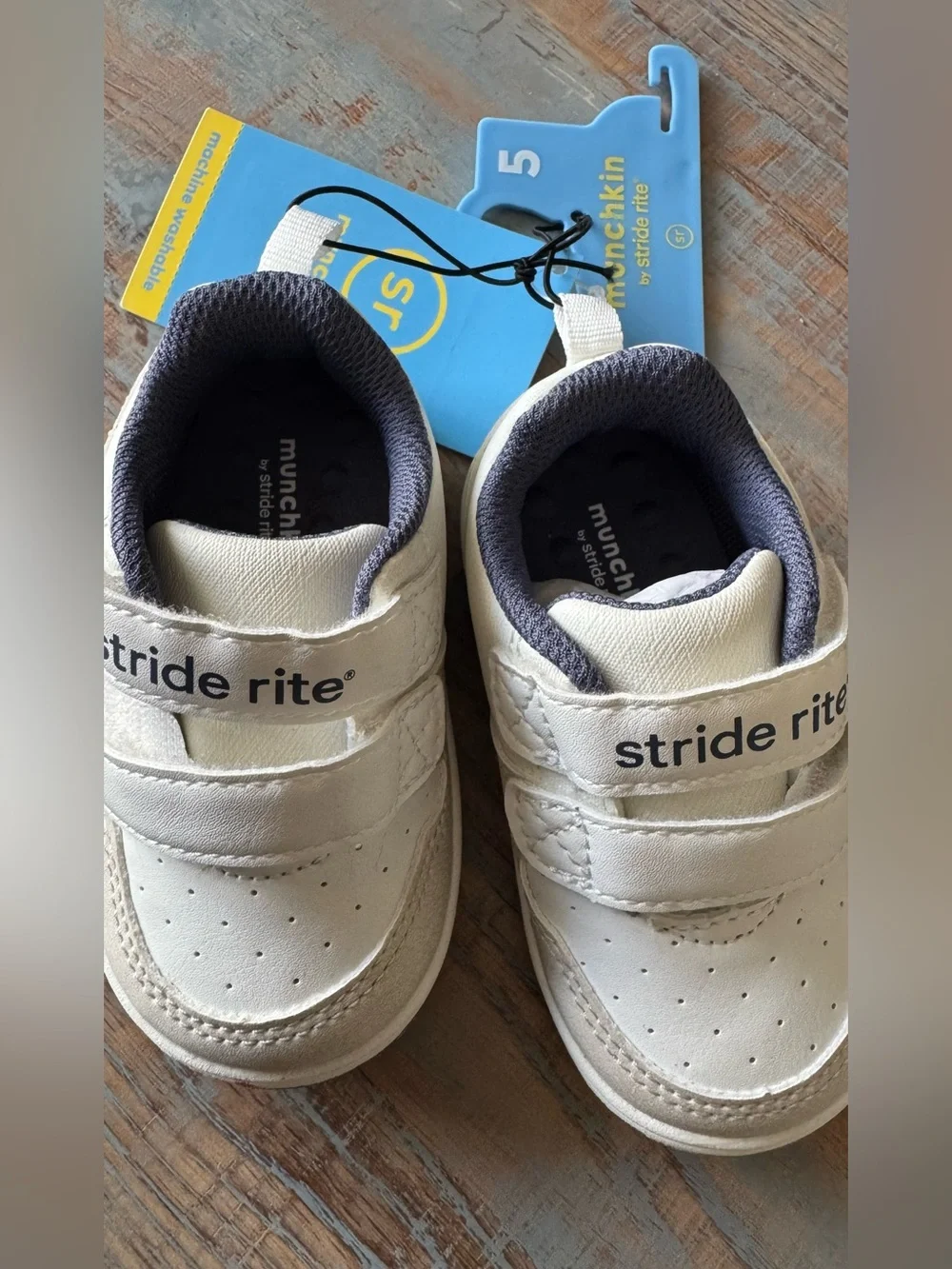 NWT Stride Rite Size 5 Munchkin Infant Toddler Boy Zada Casual Sneaker